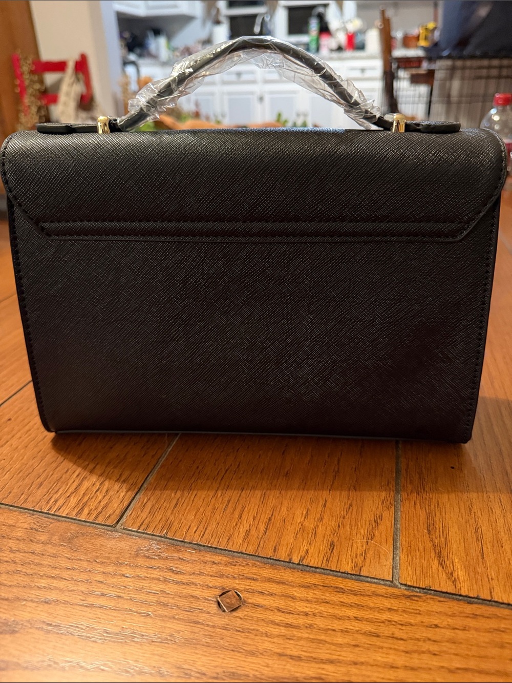 Structured Black Top-Handle Women's Bag with Gold Twist Lock - Picture 2 of 4